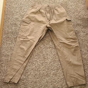 Nike Men's Beige Cargo Pants